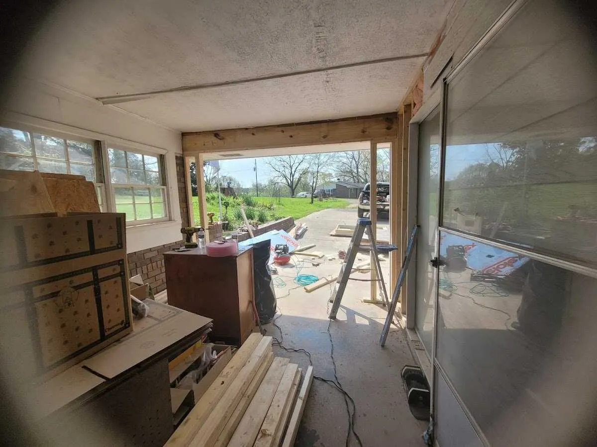 Air movers and dehumidifier for Water Mitigation Services in Lynnfield